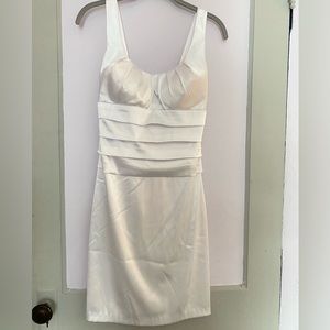 beautfiul white mini dress